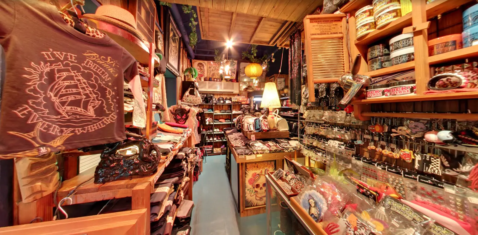 TOMMYGUN 店内2