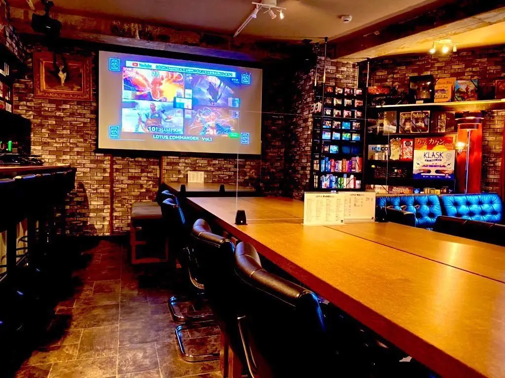GAMEBAR LOTUS 店内 難波コンセプトバー