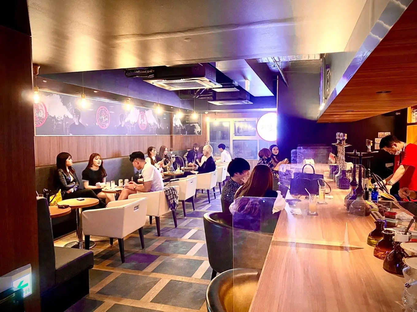 ShishaCafe & Bar PukuPuku 宗右衛門町店 店内