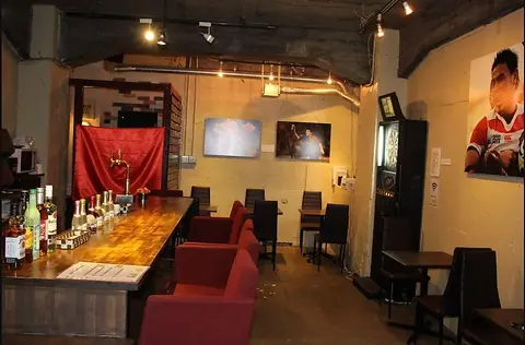 スポーツバー Cafe NEXT 店内