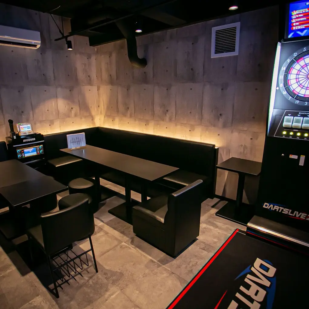 DARTS SPOT MIRA 店内 梅田ダーツバー